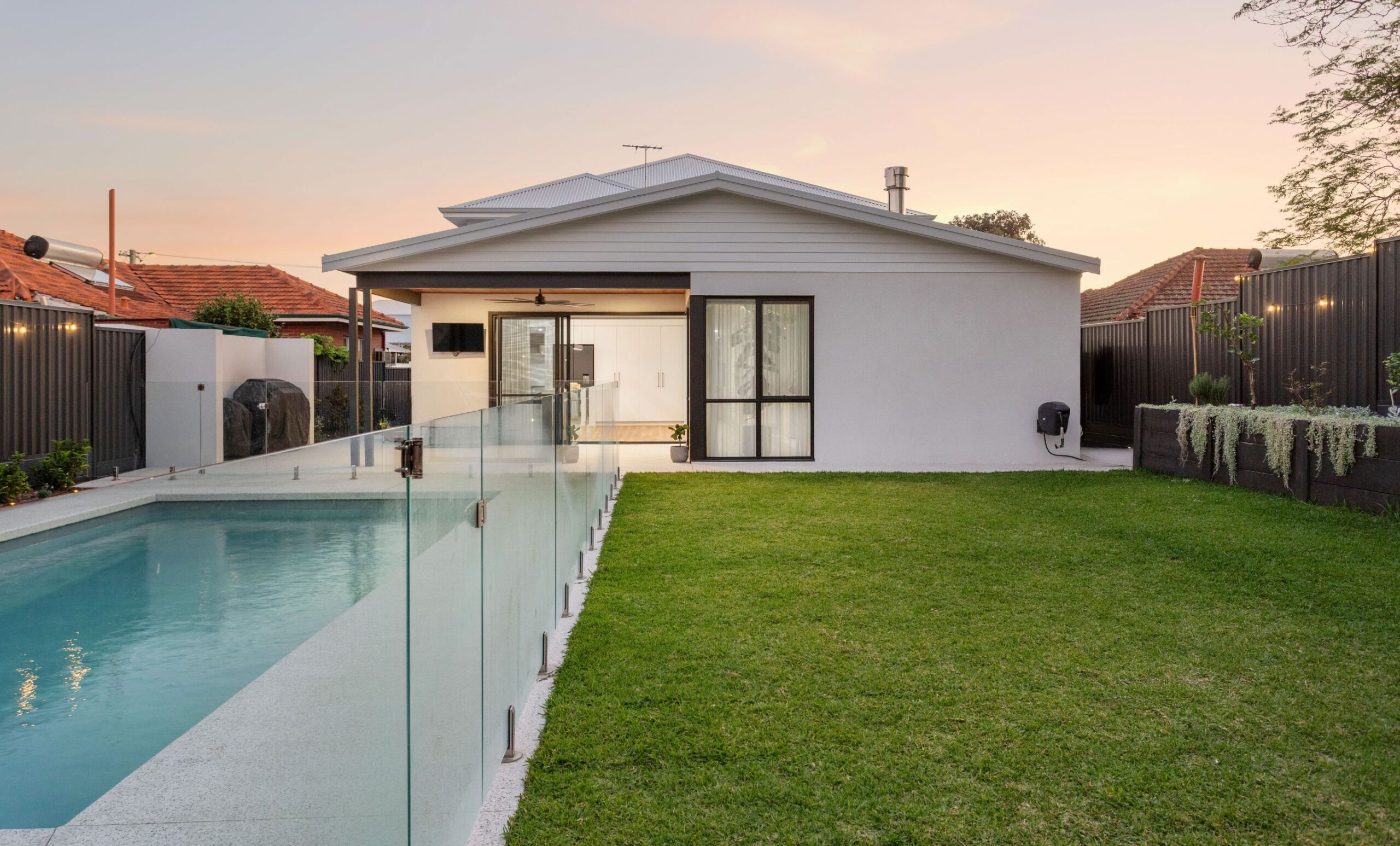 toowong gallery 2