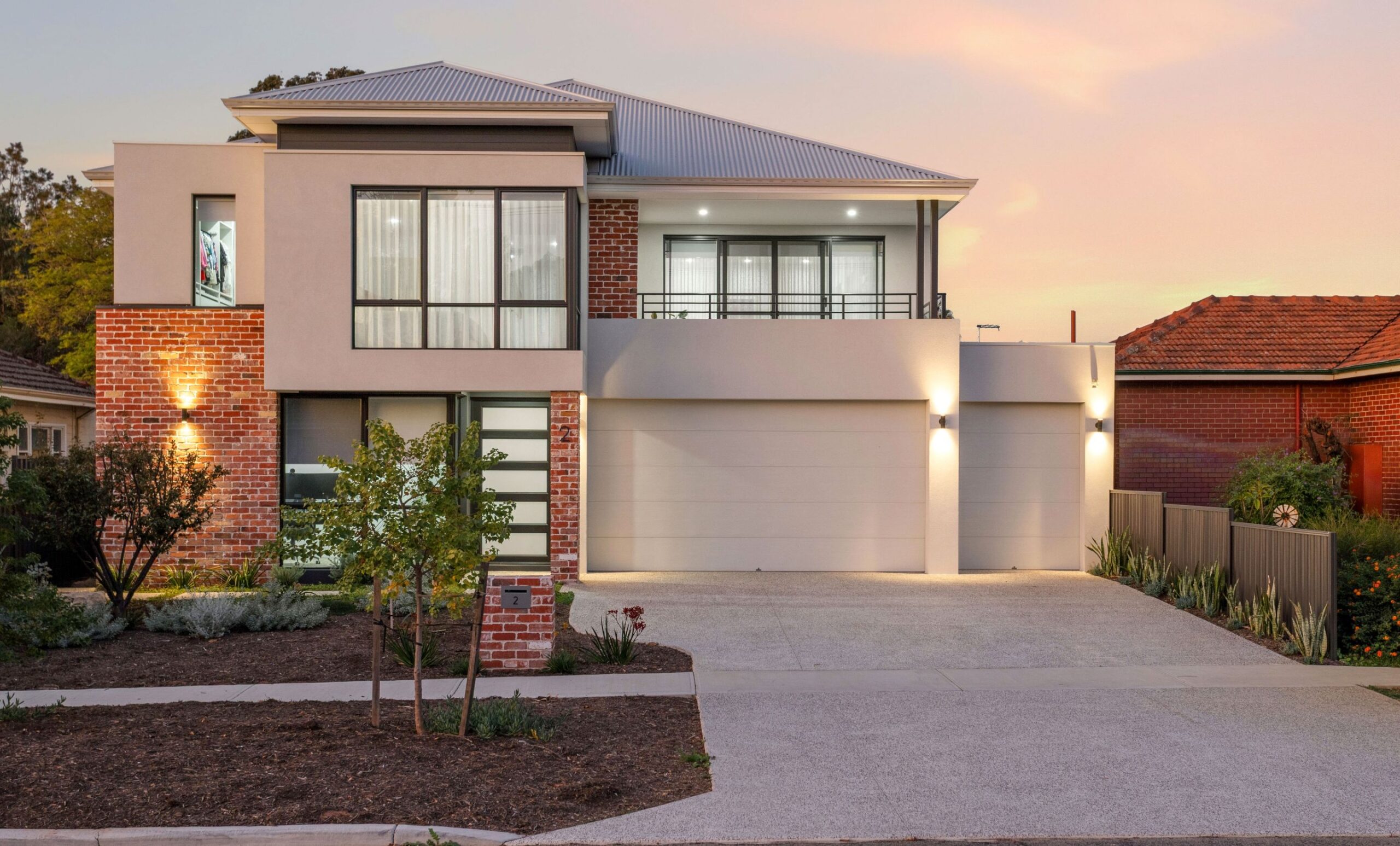 toowong gallery 8